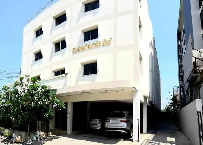 Jirapong Bangkok