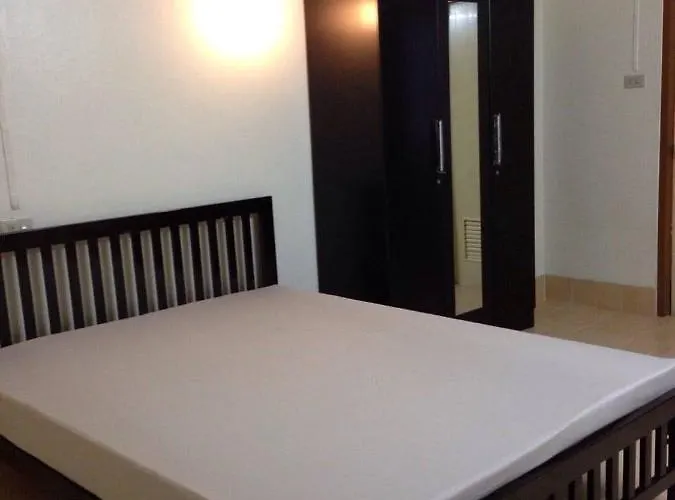Jirapong Apartment Bangkok